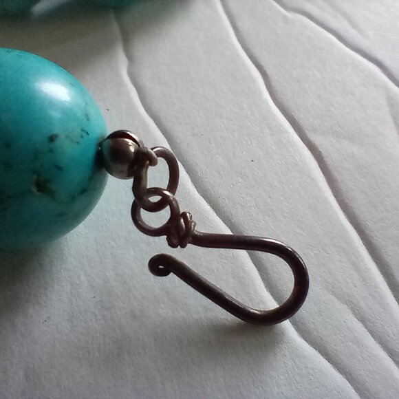 Vintage Native American 12mm Turquoise and Sterling Necklace - Picture 4 of 12